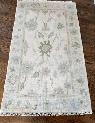 Evanesce Hand Knotted Carpet & Rugs