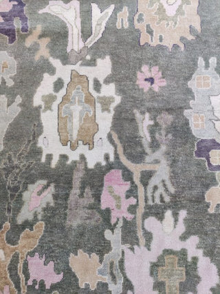 Vibrant Hand Knotted Carpet & Rugs