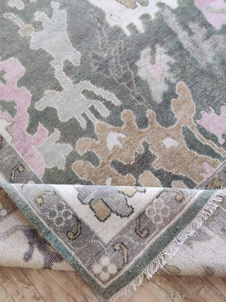 Vibrant Hand Knotted Carpet & Rugs