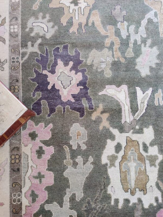 Vibrant Hand Knotted Carpet & Rugs