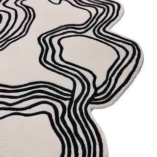 Sophisticated Irregular Hand Tufted Carpet