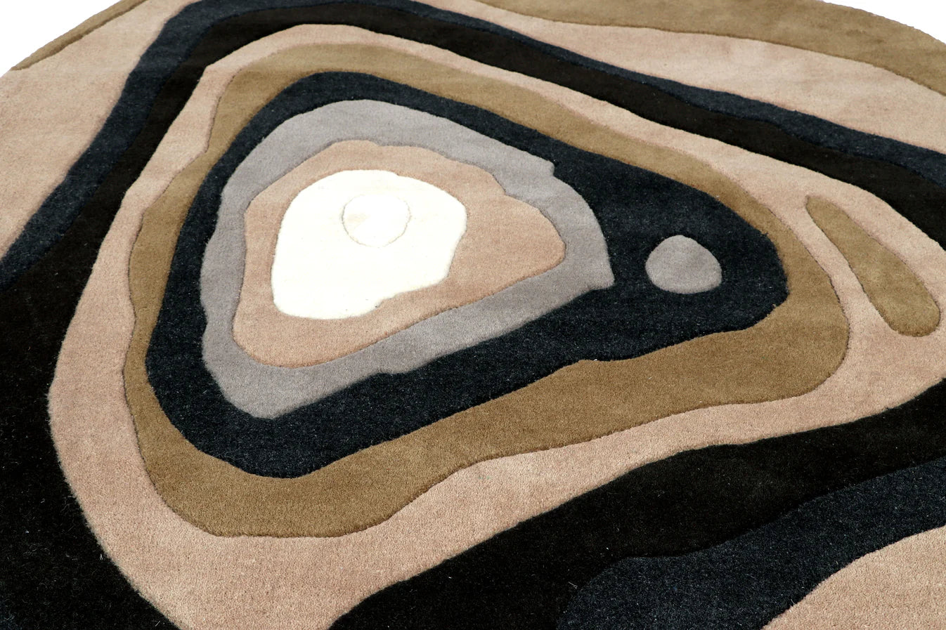 Reva Irregular Hand Tufted Carpet & Rug