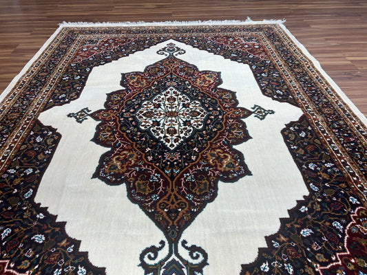 Fayaz Persian Carpet & Rug 5x7