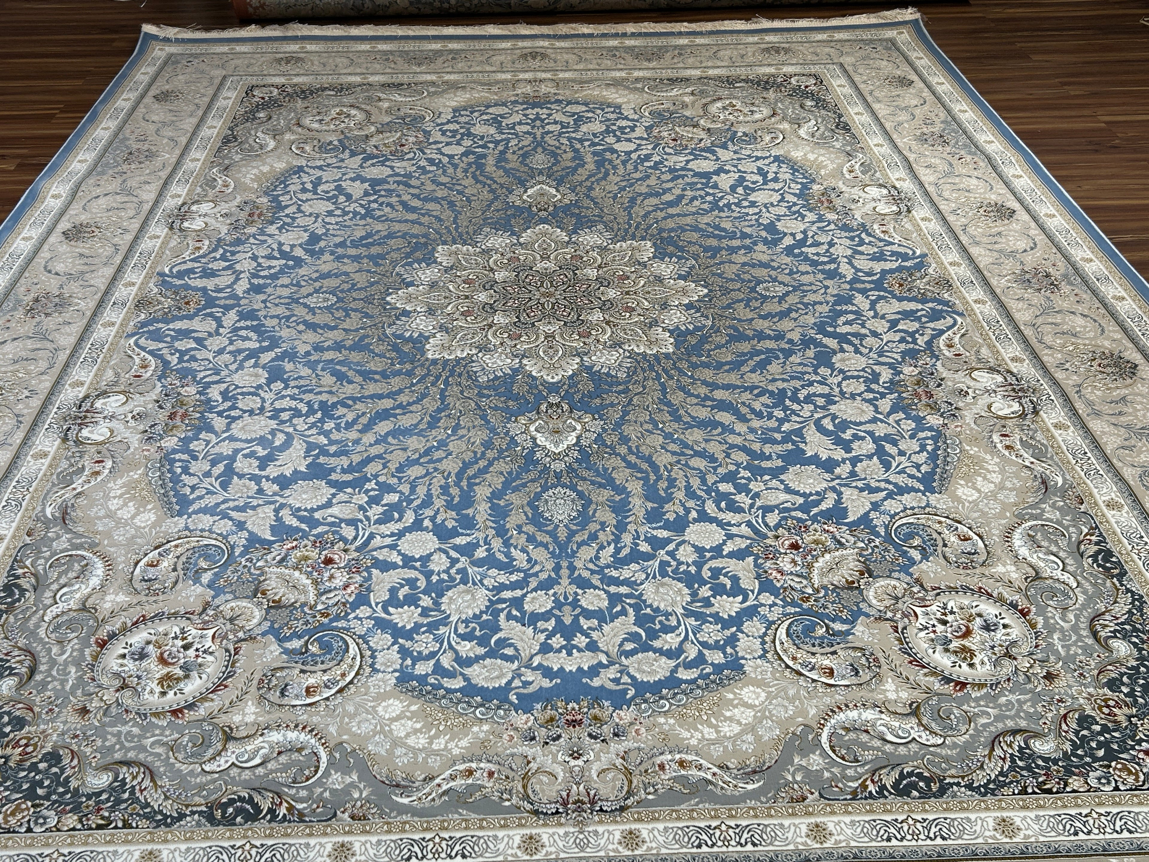 Kavehra Iranian Carpet & Rug 8x11