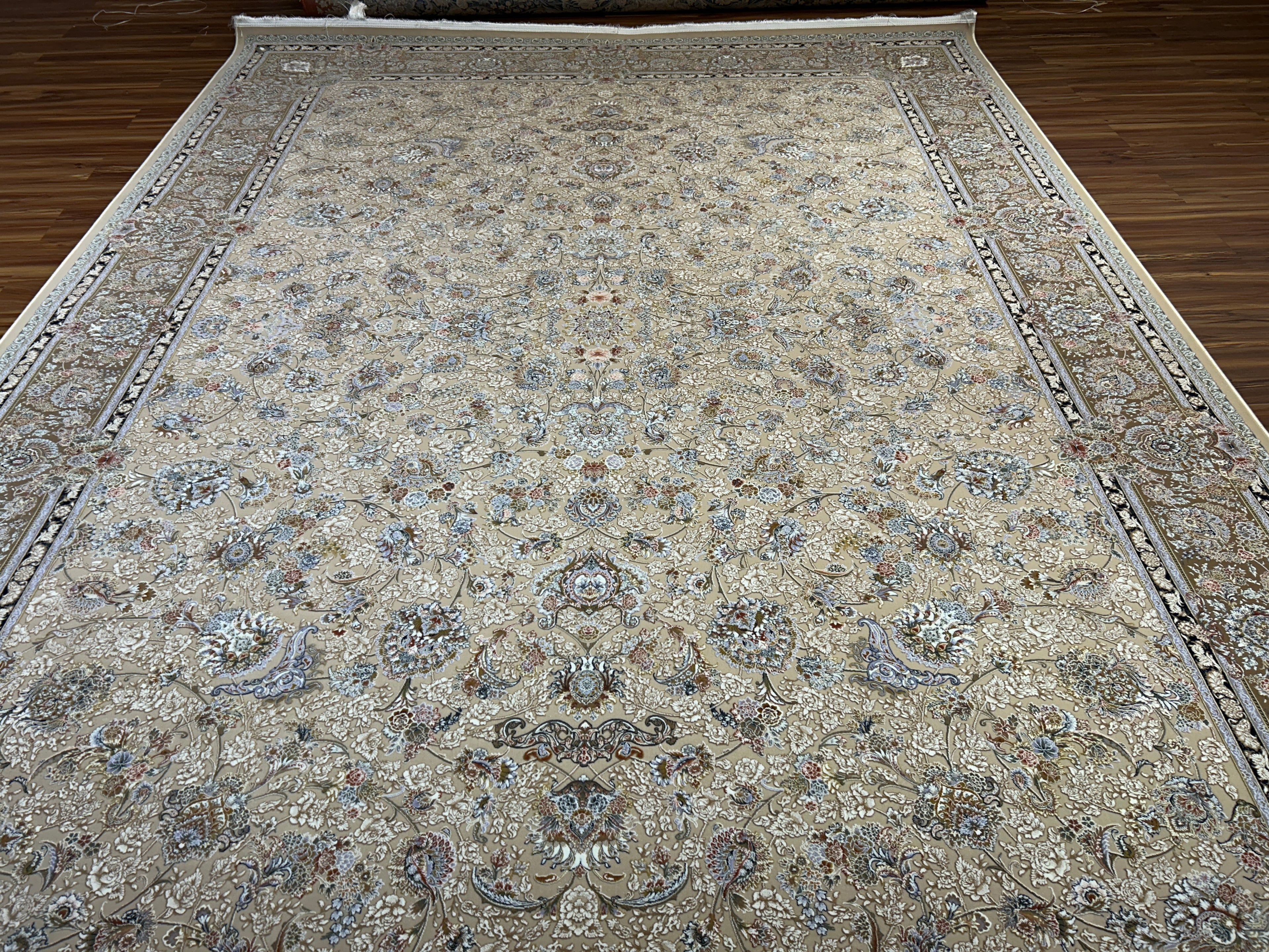 Soroush Iranian Carpet & Rug 8x11