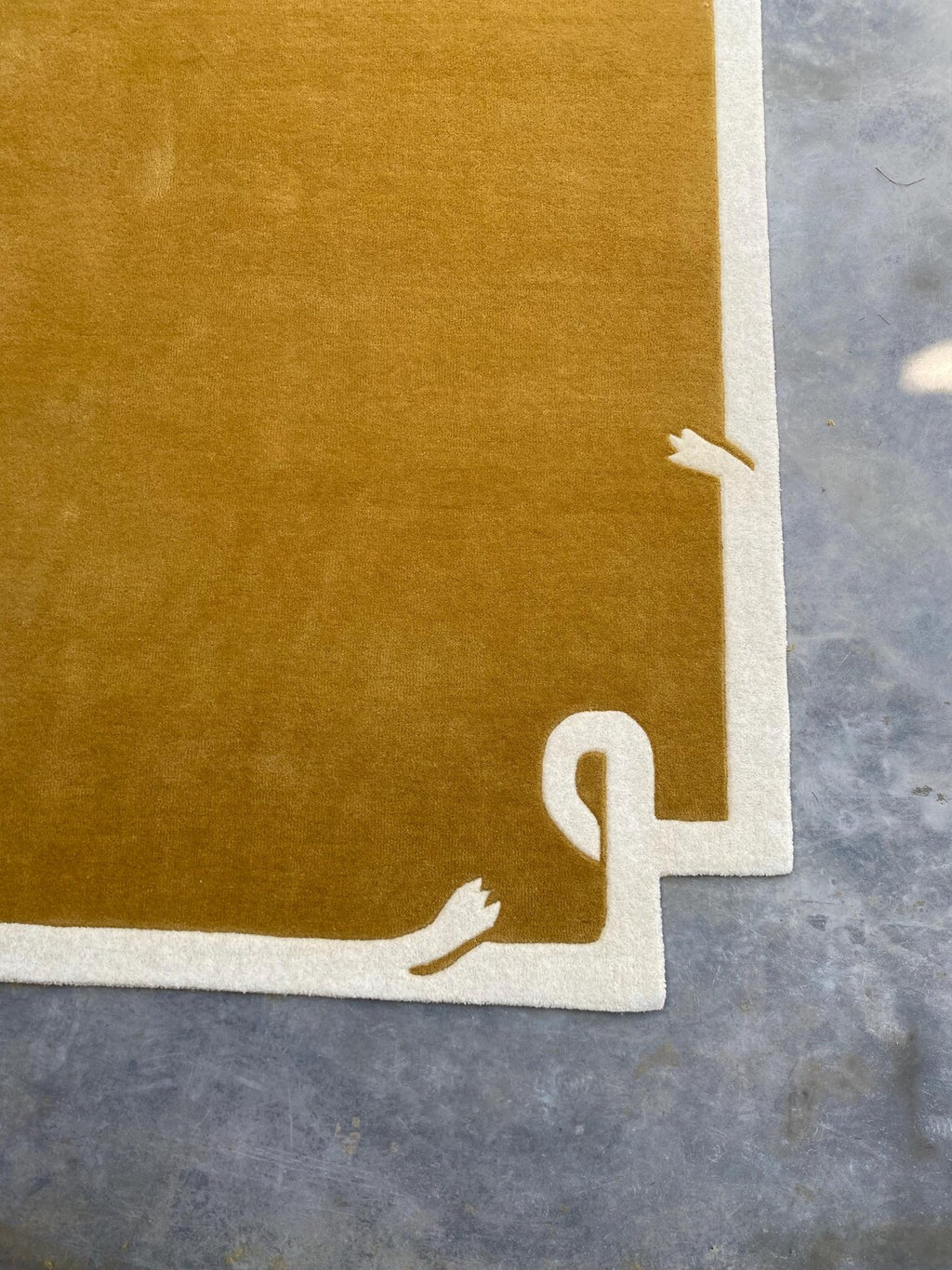 Quaint Hand Tufted Carpet & Rug