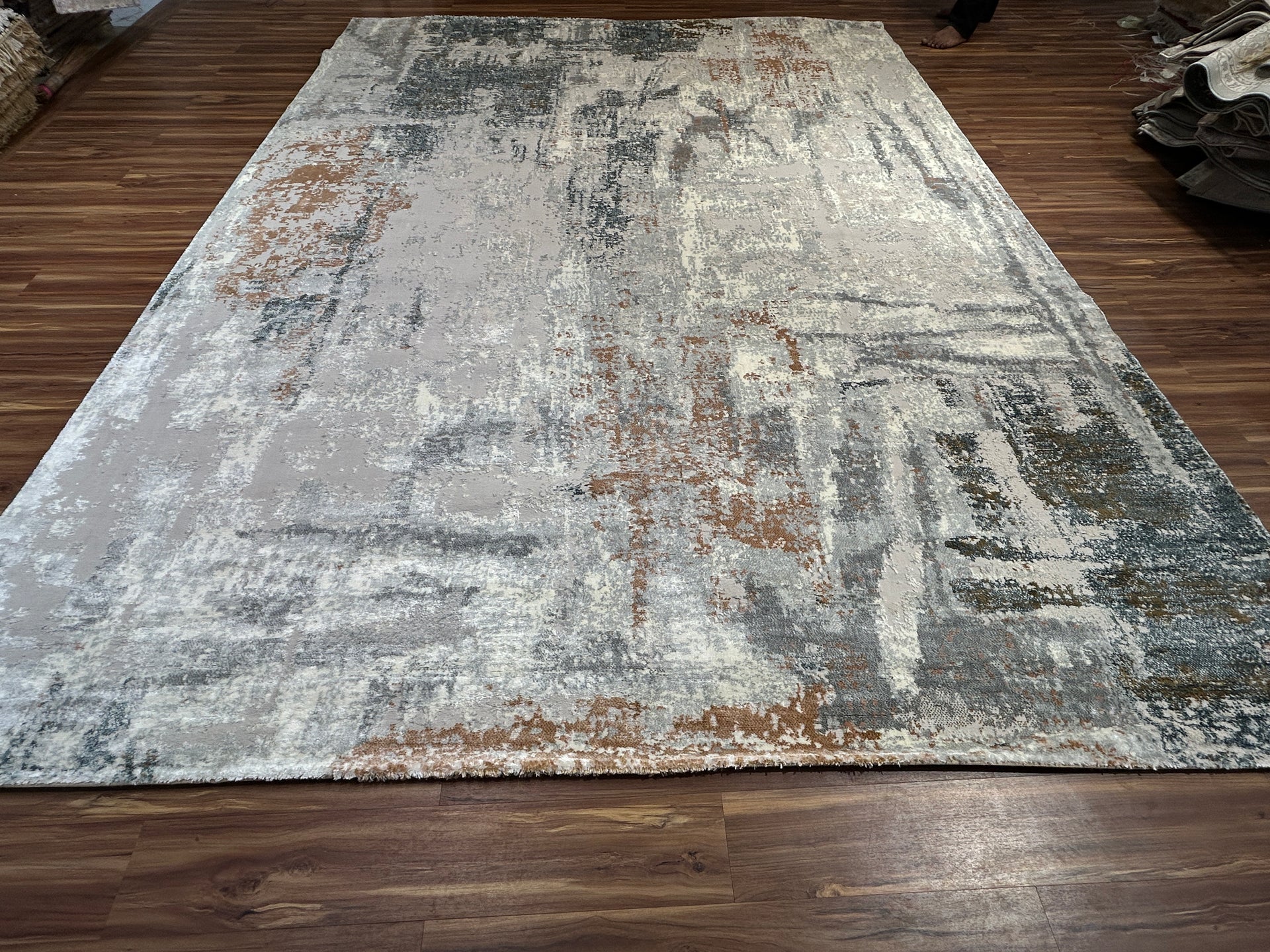 Vantara Modern Carpet & Rug 8x11