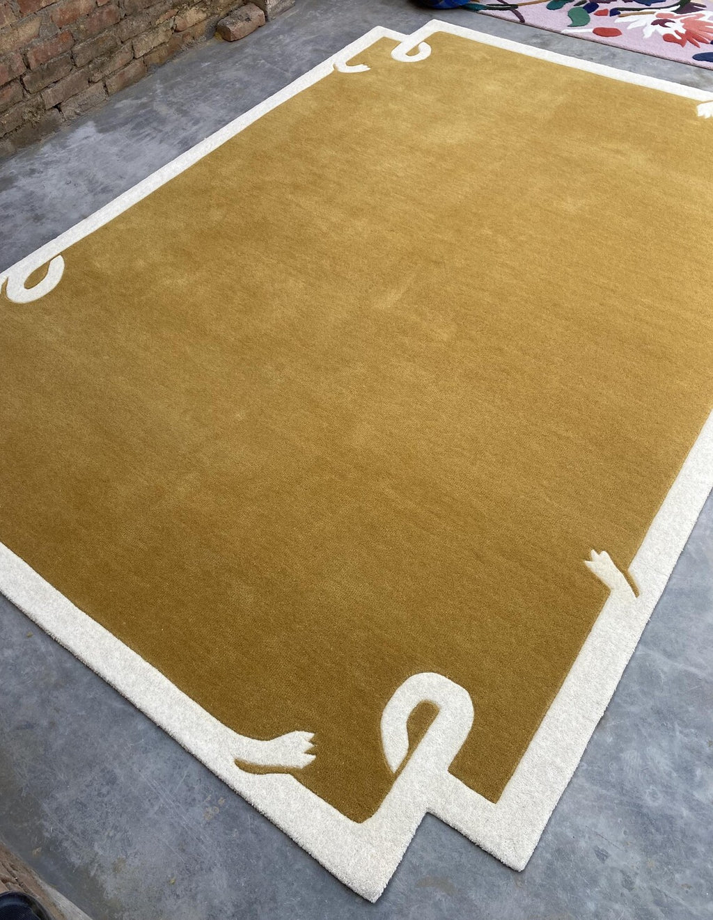 Quaint Hand Tufted Carpet & Rug