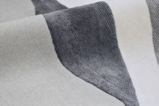 Arlina Irregular Hand Tufted Carpet & Rug