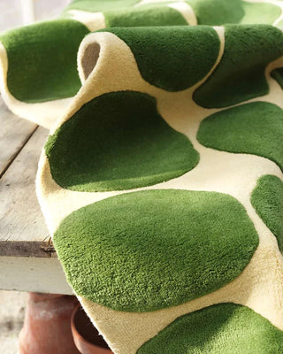Distinct Shape Hand Tufted Carpet