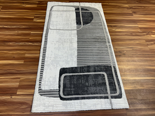 Monolith Modern Carpet & Rug 2.7x5.1