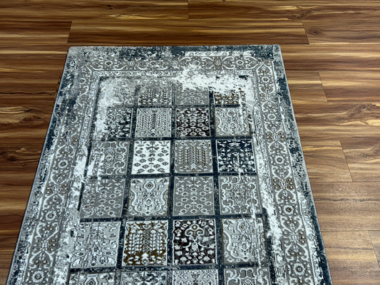 Volt Modern Carpet & Rug 2.7x5.1