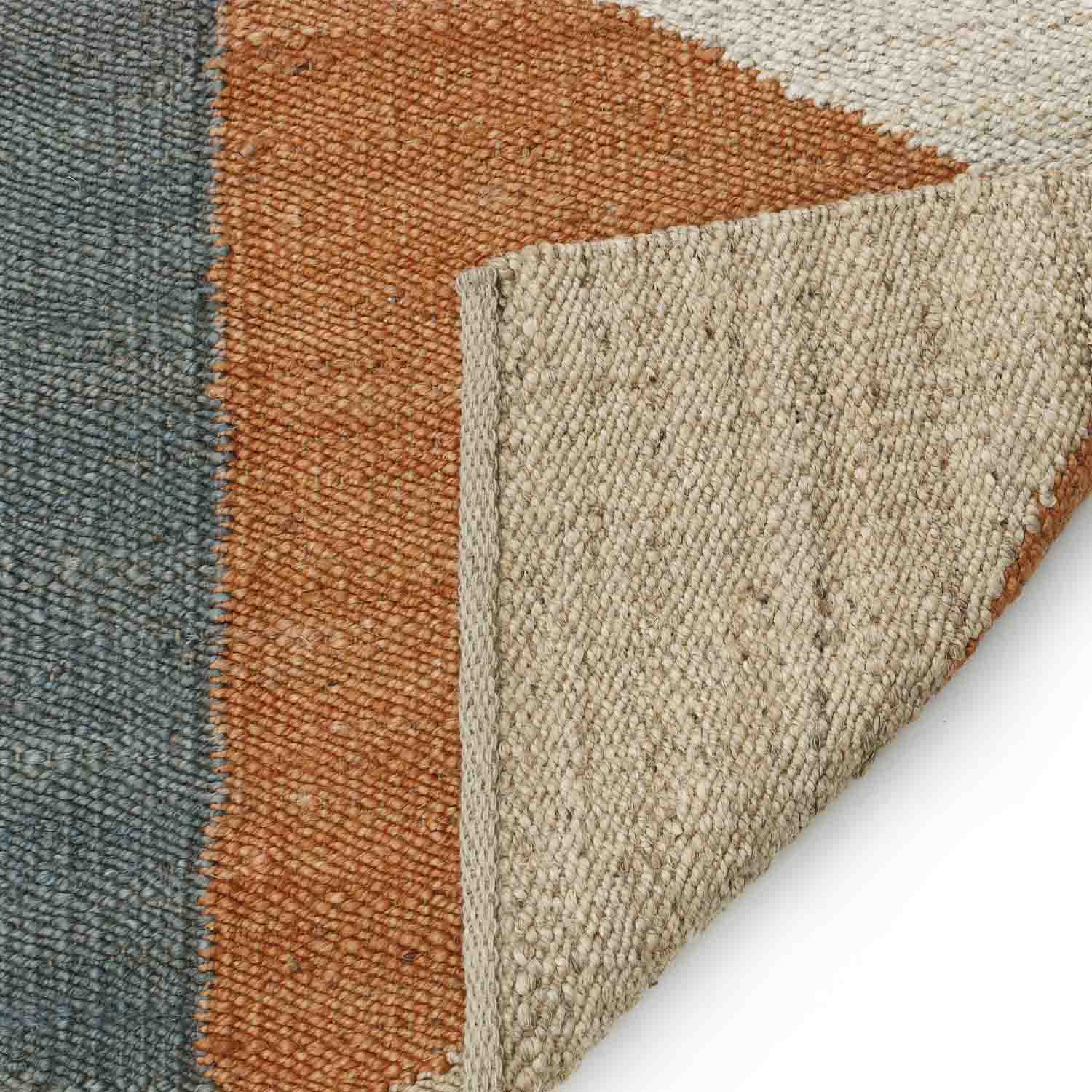 Saanvi Jute Carpet & Rugs