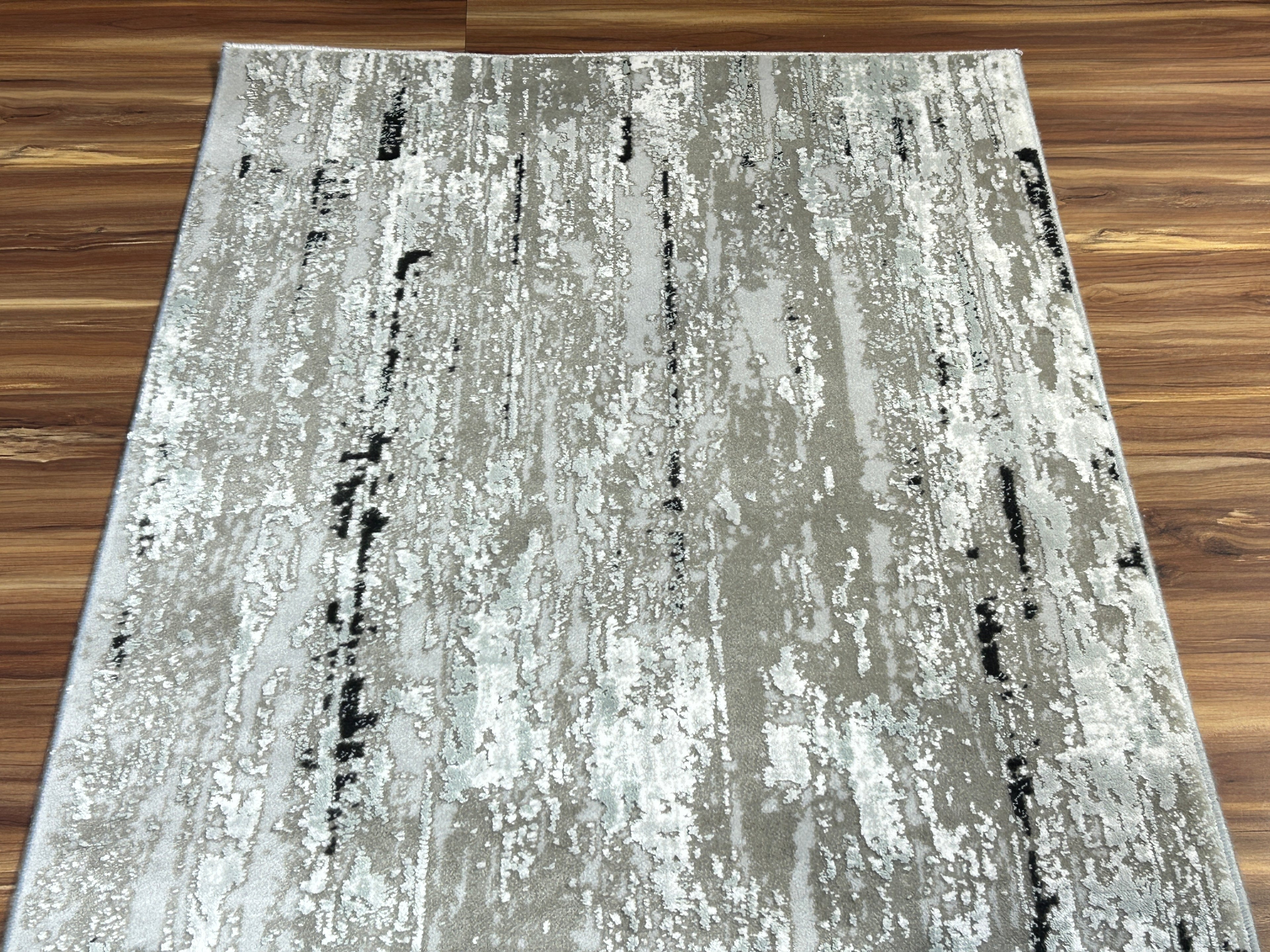 Aether Modern Carpet & Rug 2.7x5.1