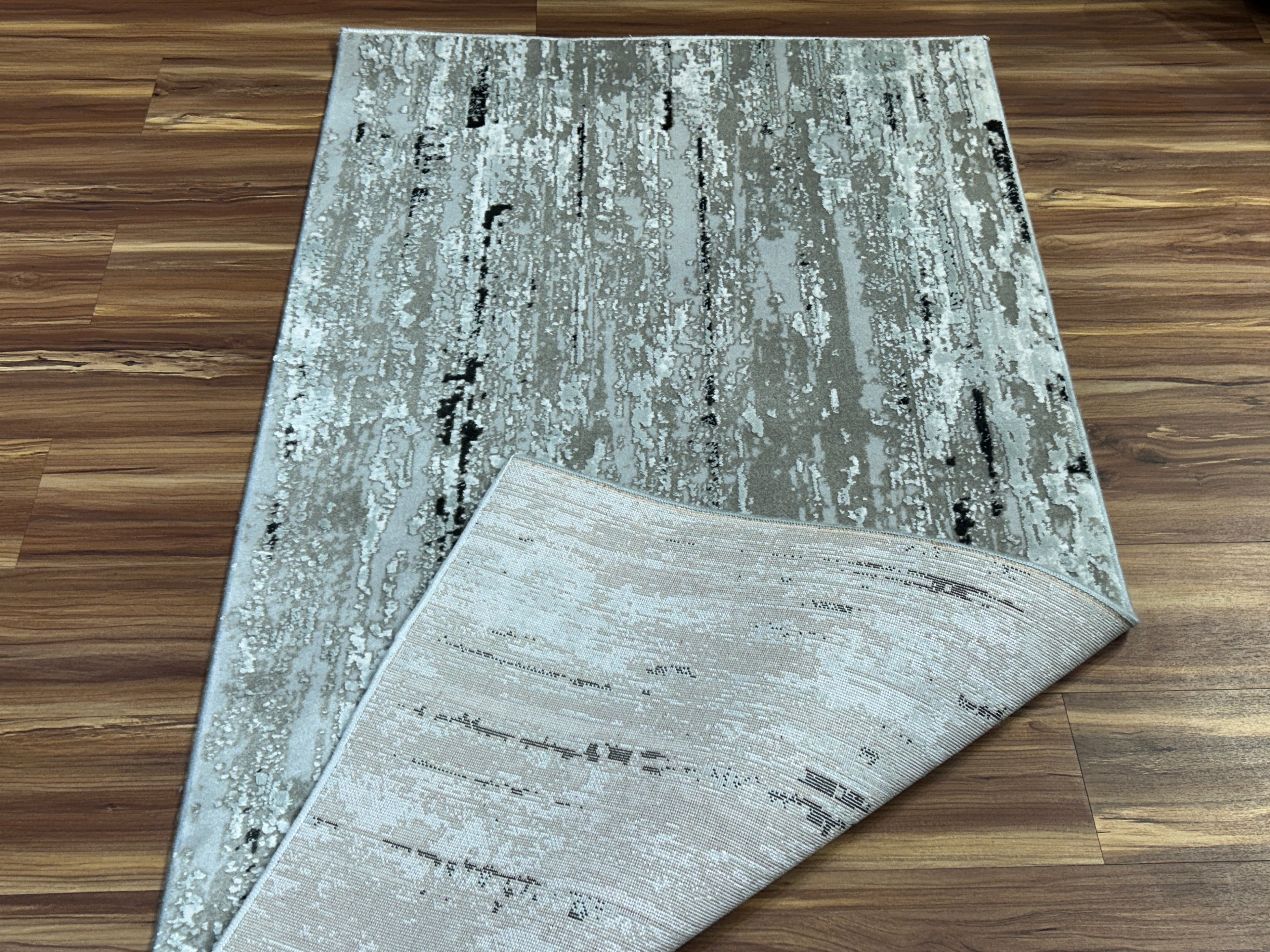 Aether Modern Carpet & Rug 2.7x5.1