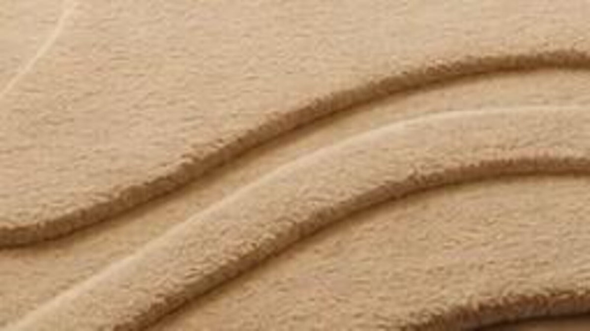 Elowen Irregular Hand Tufted Carpet
