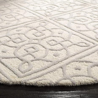 Cozyrova Round Hand Tufted Carpet & Rug