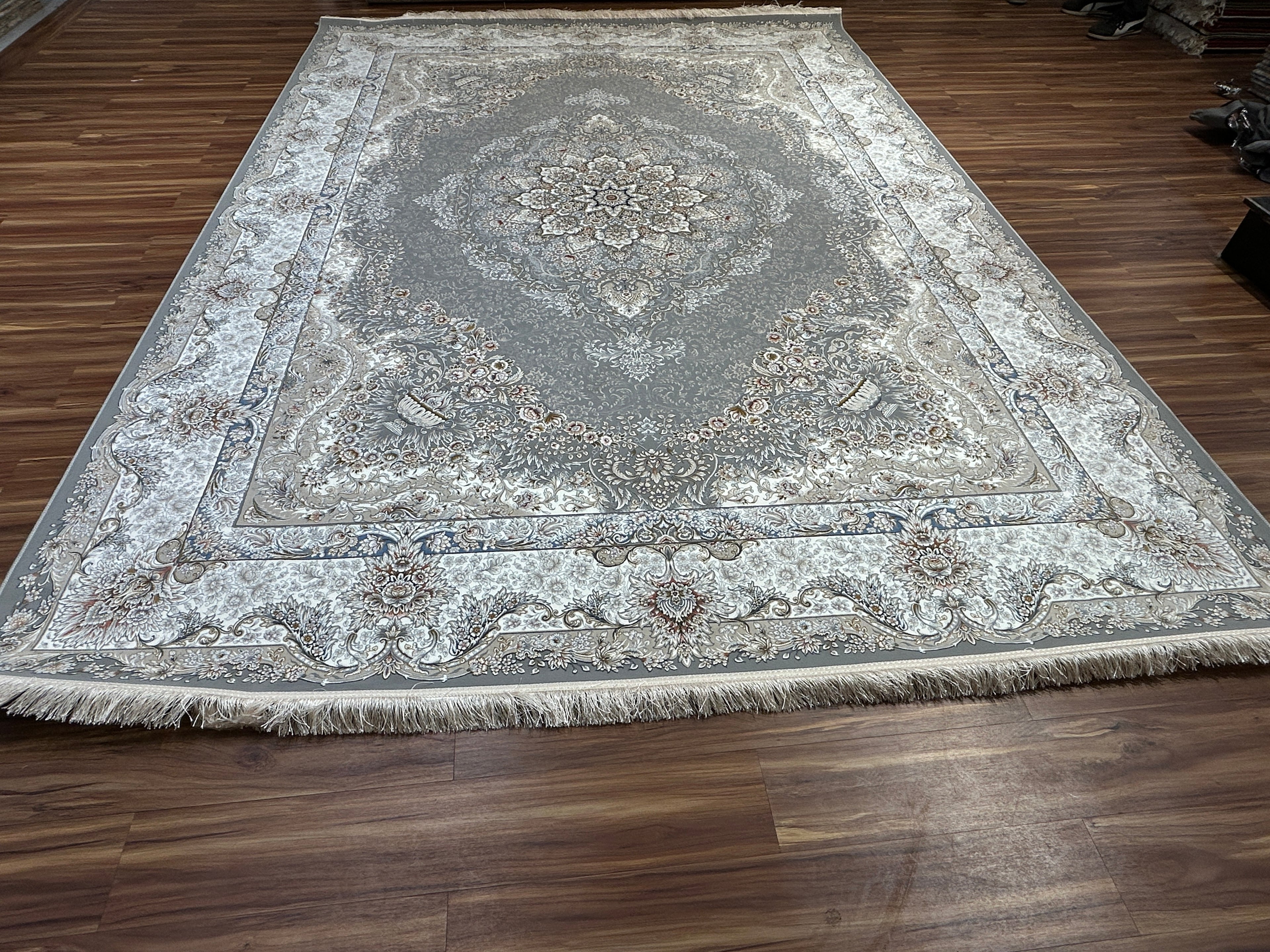 Kianfar Iranian Carpet & Rug 8x11