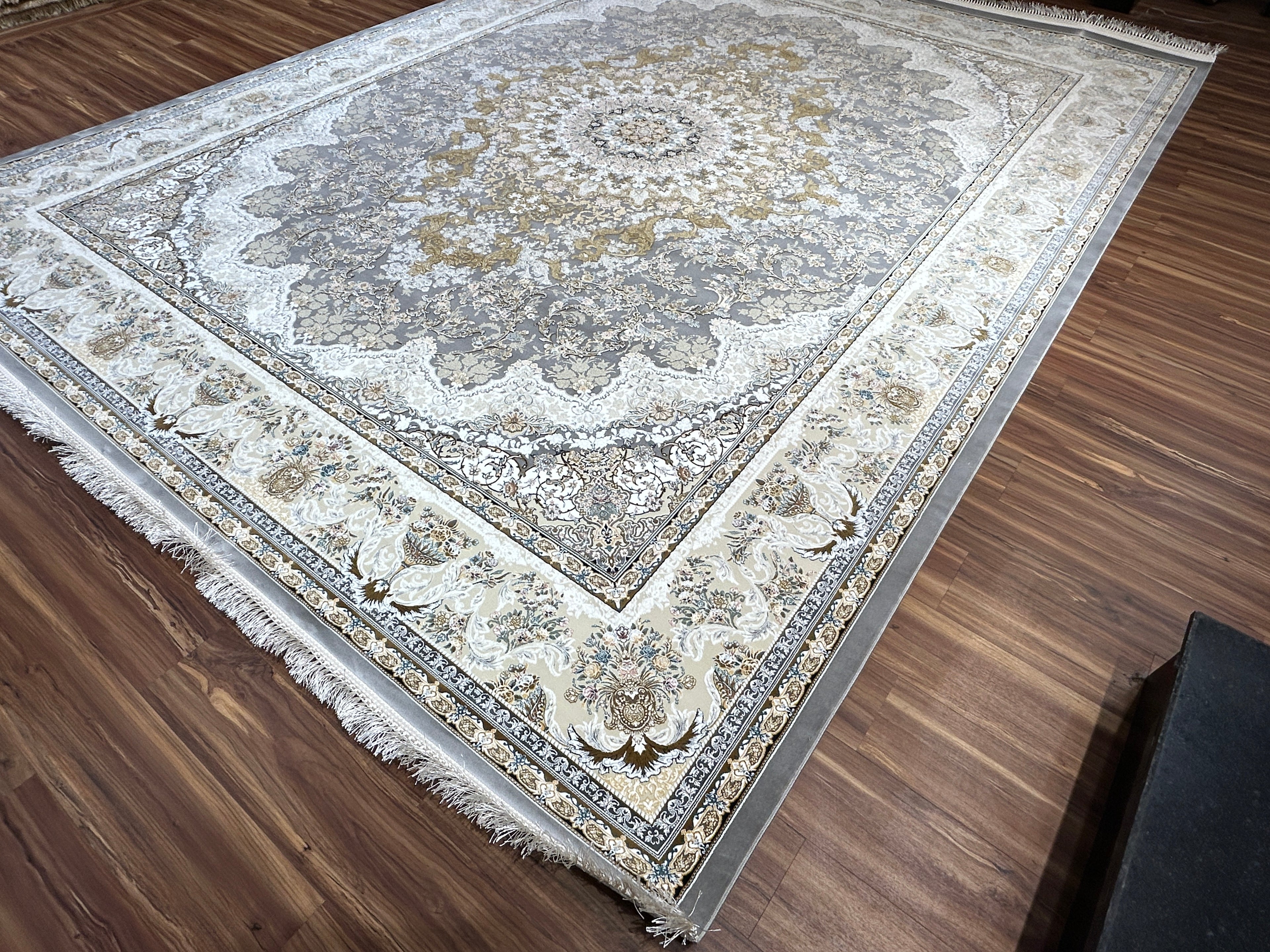 Sahand Iranian Carpet & Rug 9x12