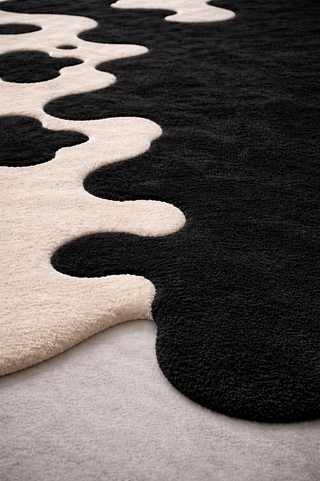 Ravionyx Irregular Hand Tufted Carpet