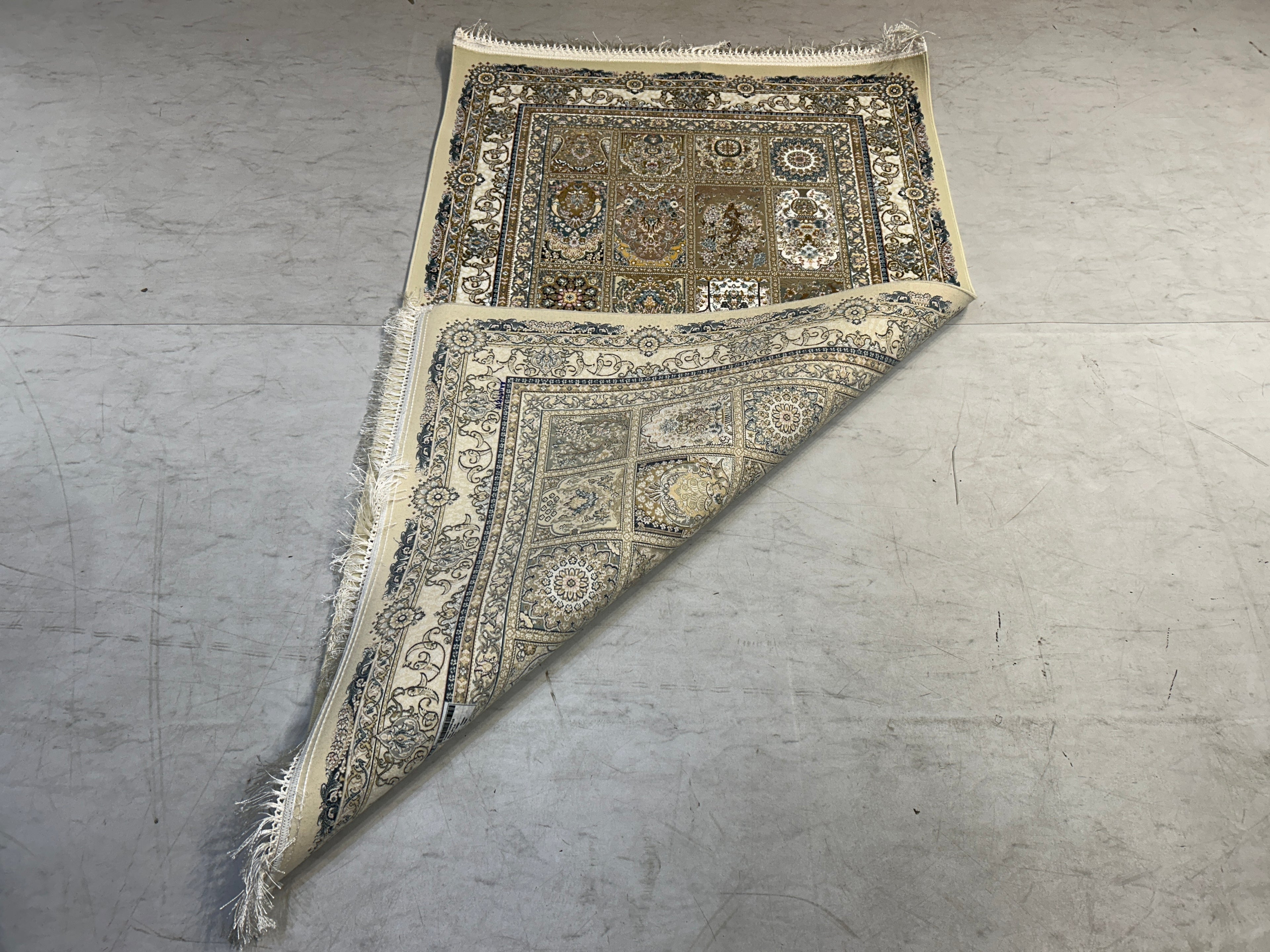 Arzaneh Iranian Carpet & Rug 3x5