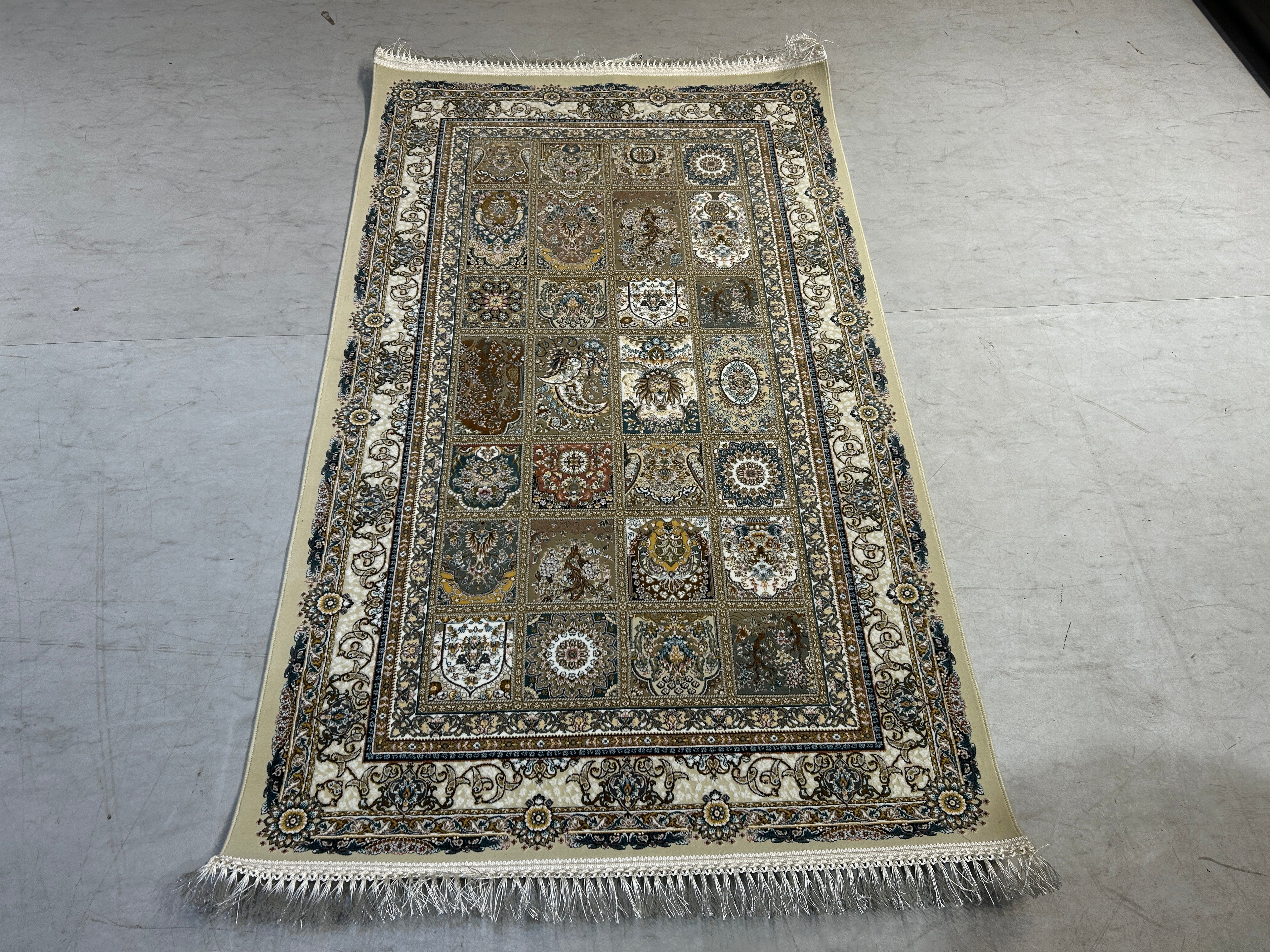 Arzaneh Iranian Carpet & Rug 3x5