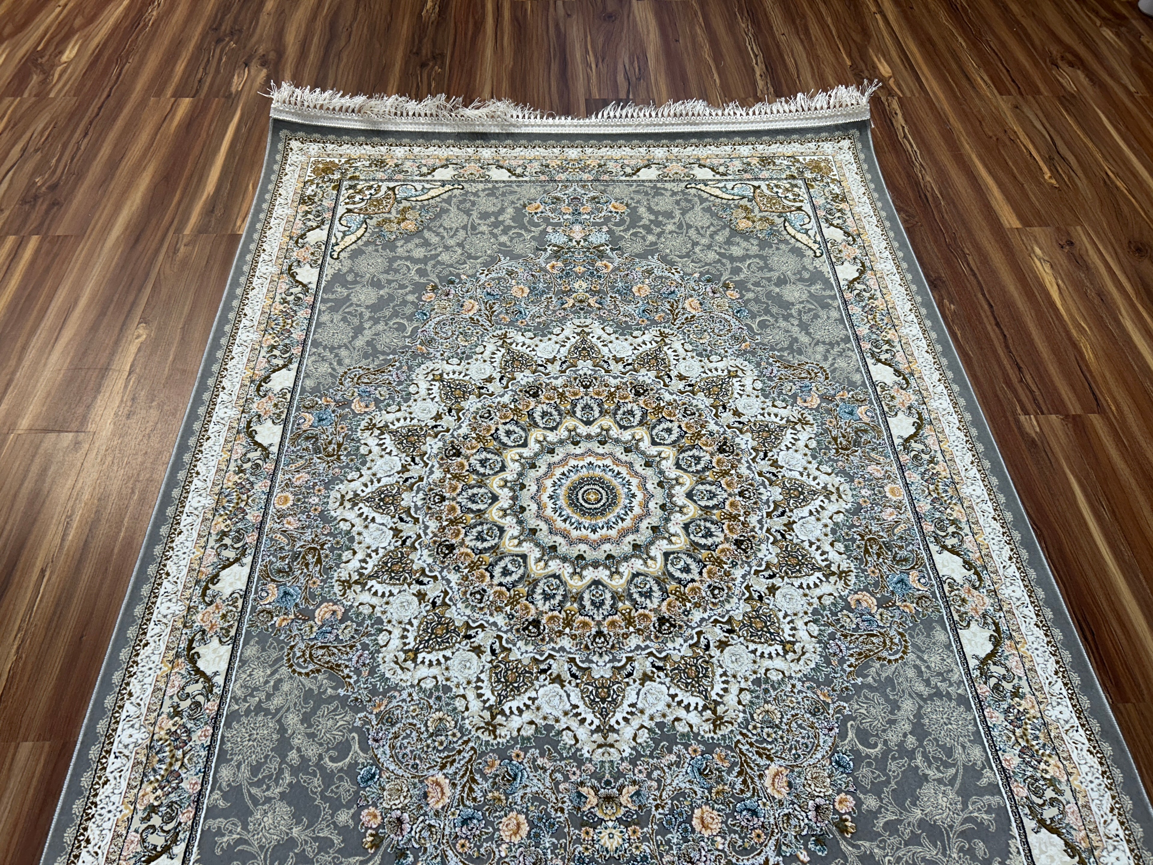 Zarrin Iranian Carpet & Rug 4x6