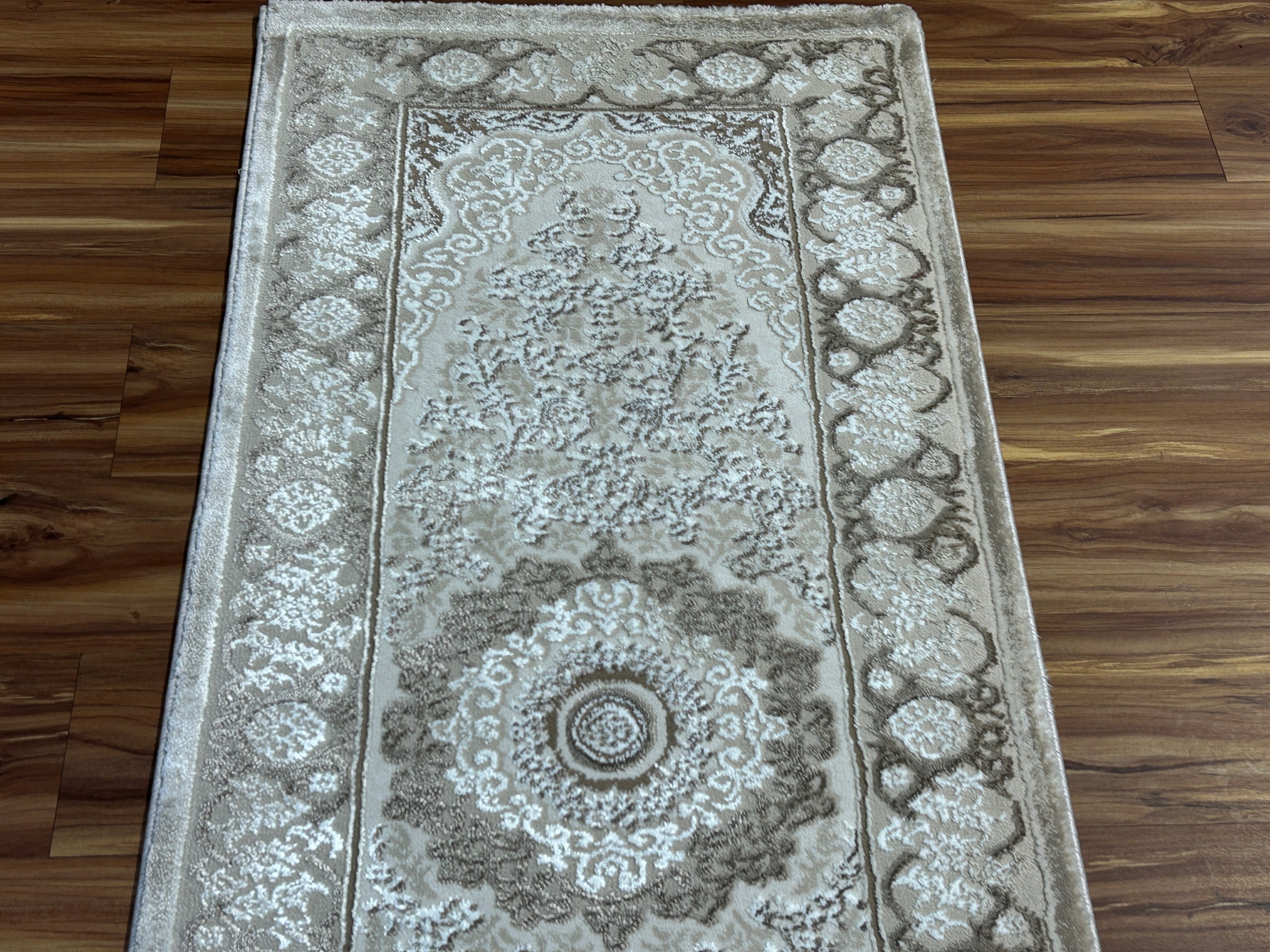 Keno Modern Carpet & Rug 2X5