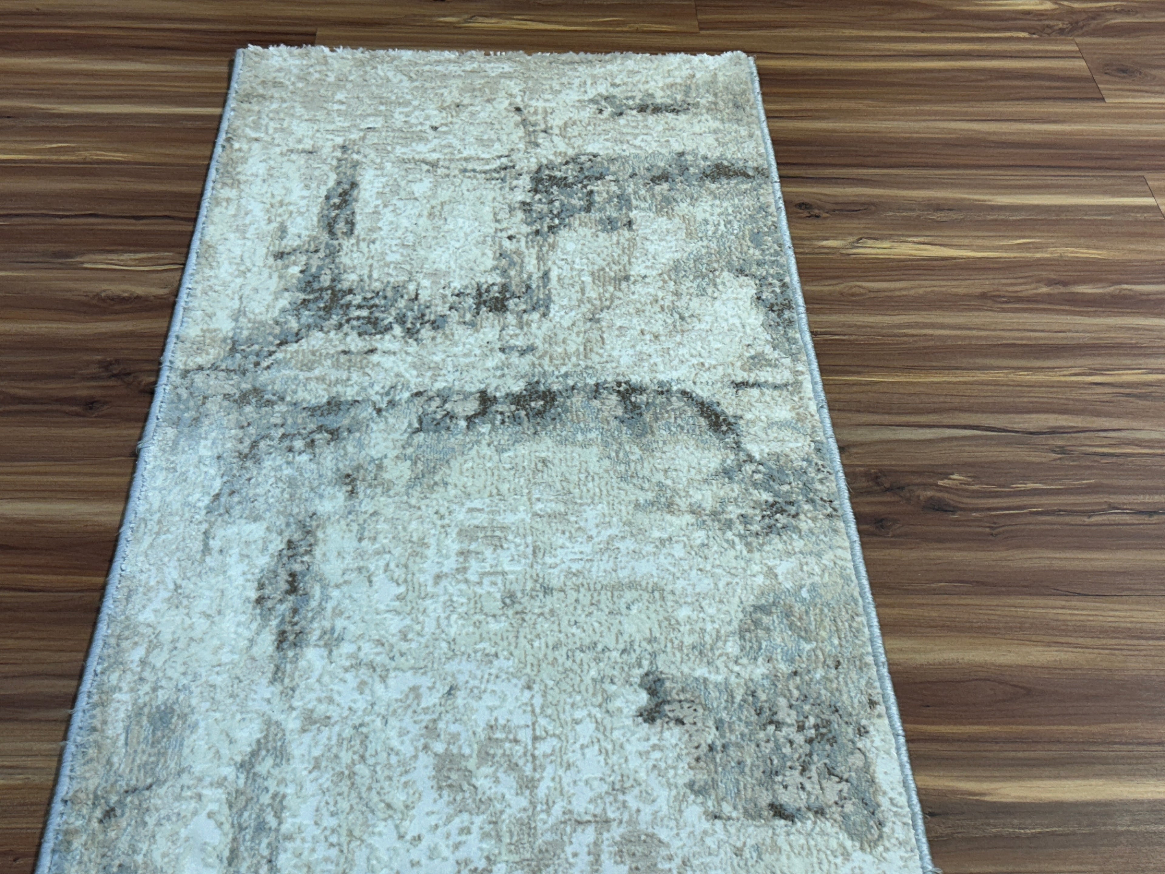Ivara Modern Carpet & Rug 2X5
