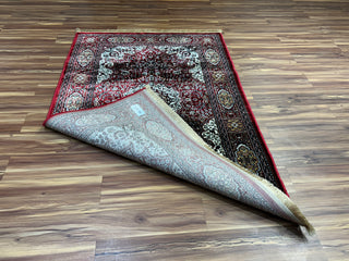 Jaleh Persian Carpet & Rug 4x6