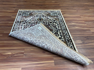 Hoor Persian Carpet & Rug 4x6