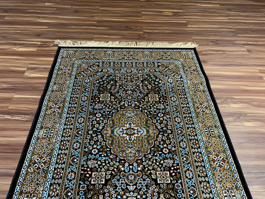 Urmia Persian Carpet & Rug 4x6