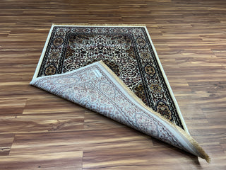 Yasmin Persian Carpet & Rug 4x6