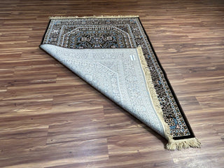 Usman Persian Carpet & Rug 5x7
