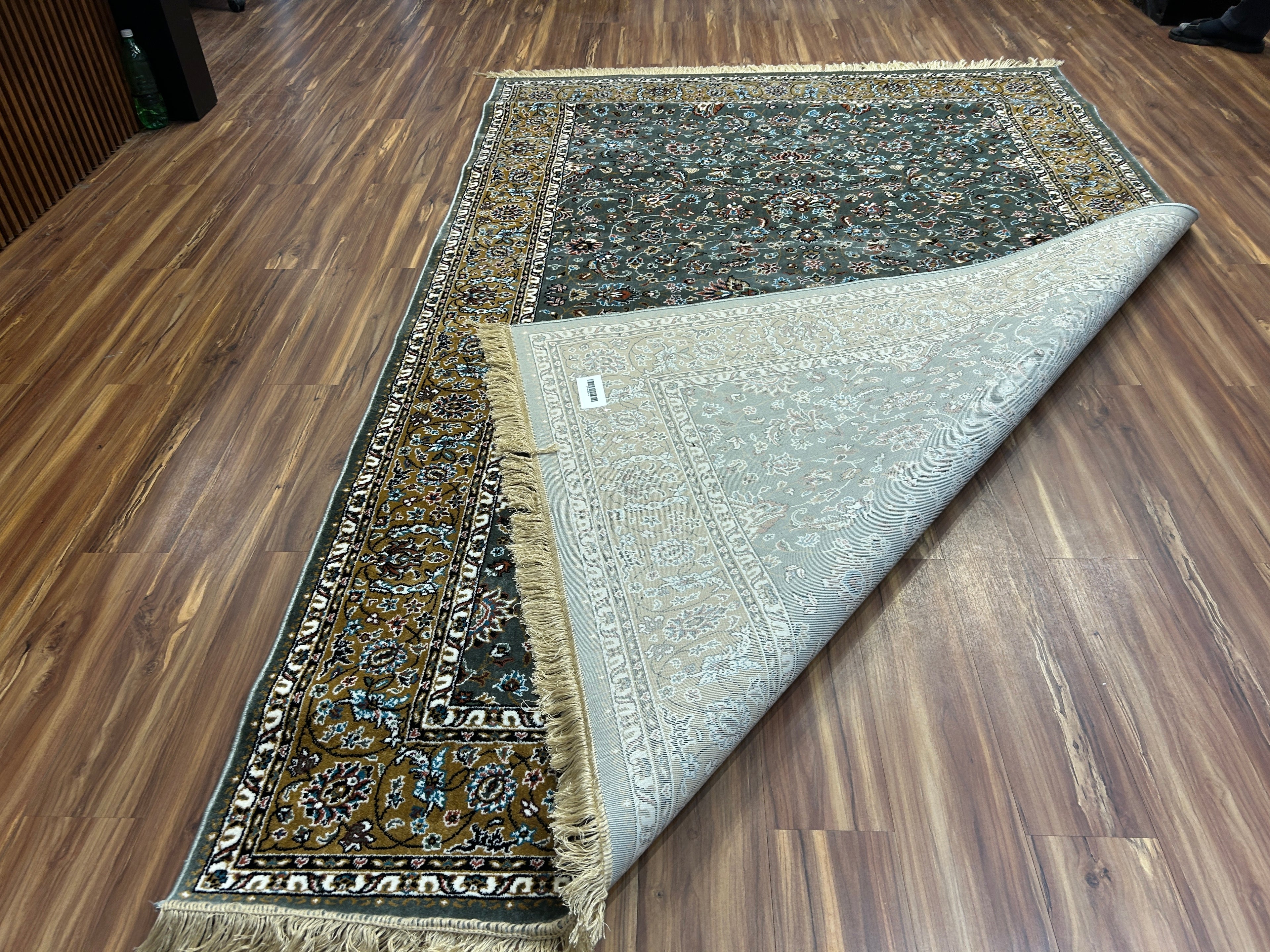 Aleena Persian Carpet & Rug 6x9