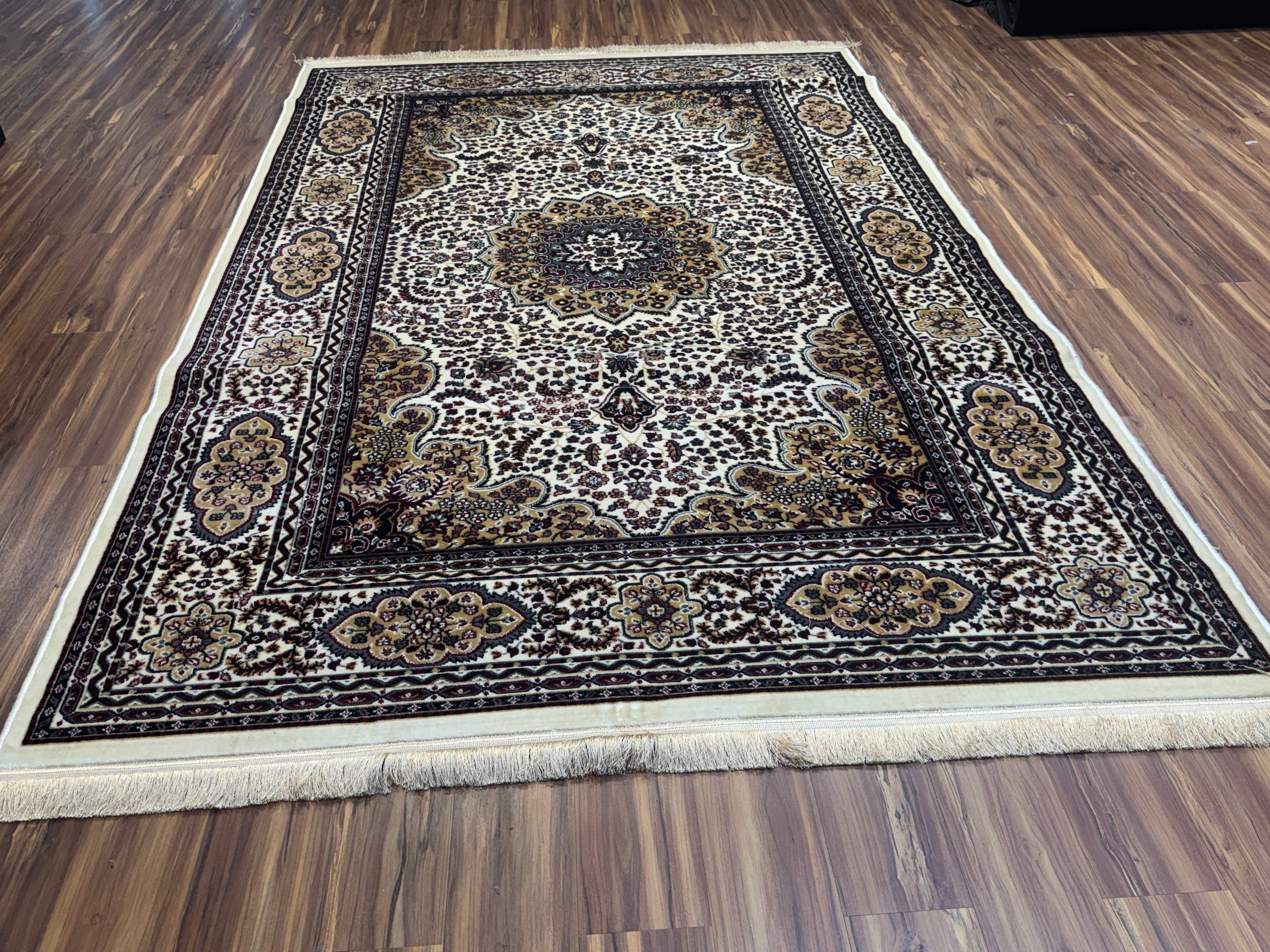Yusra Persian Carpet & Rug 6x9