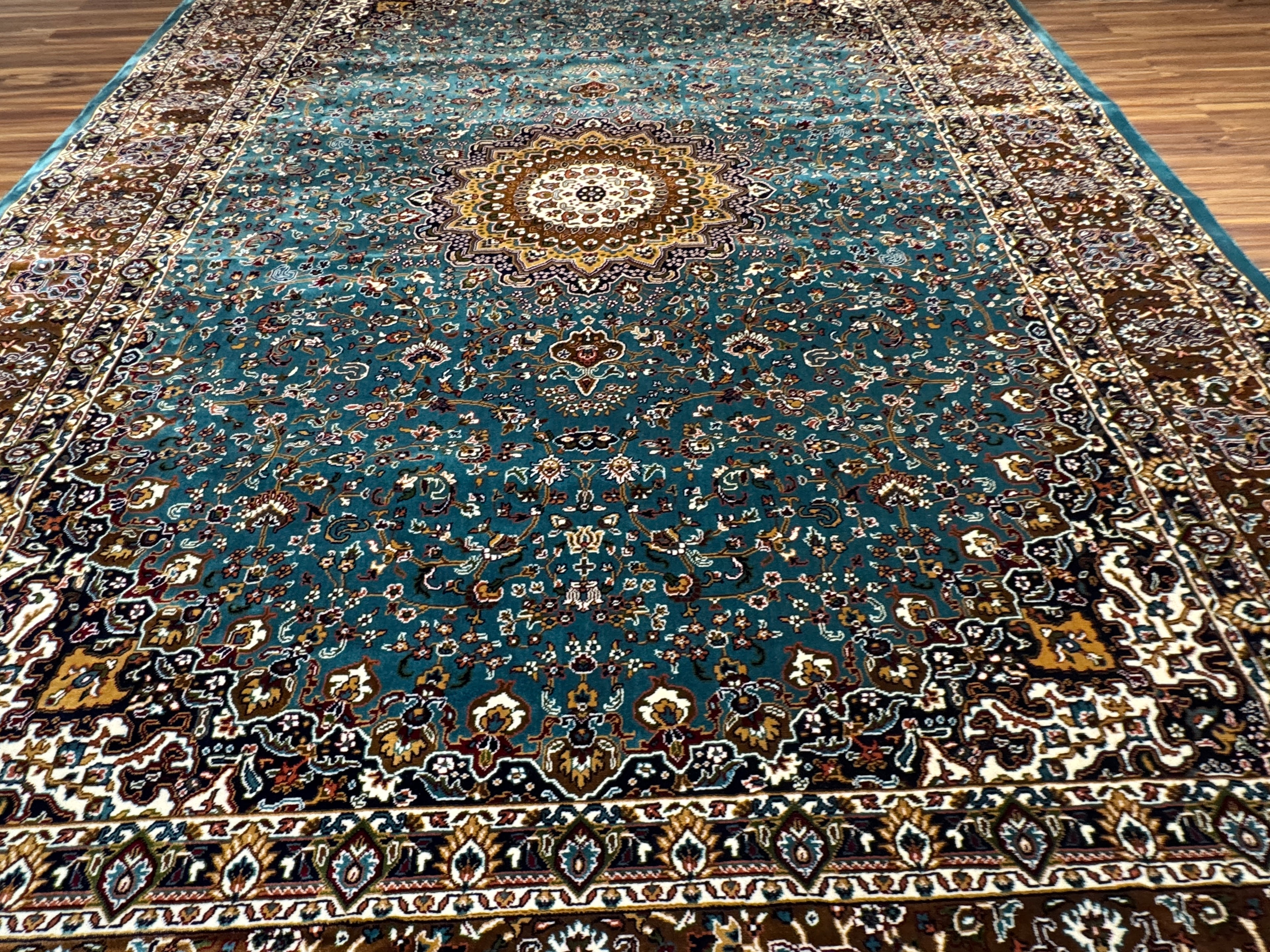 Safir Persian Carpet & Rug 9x12