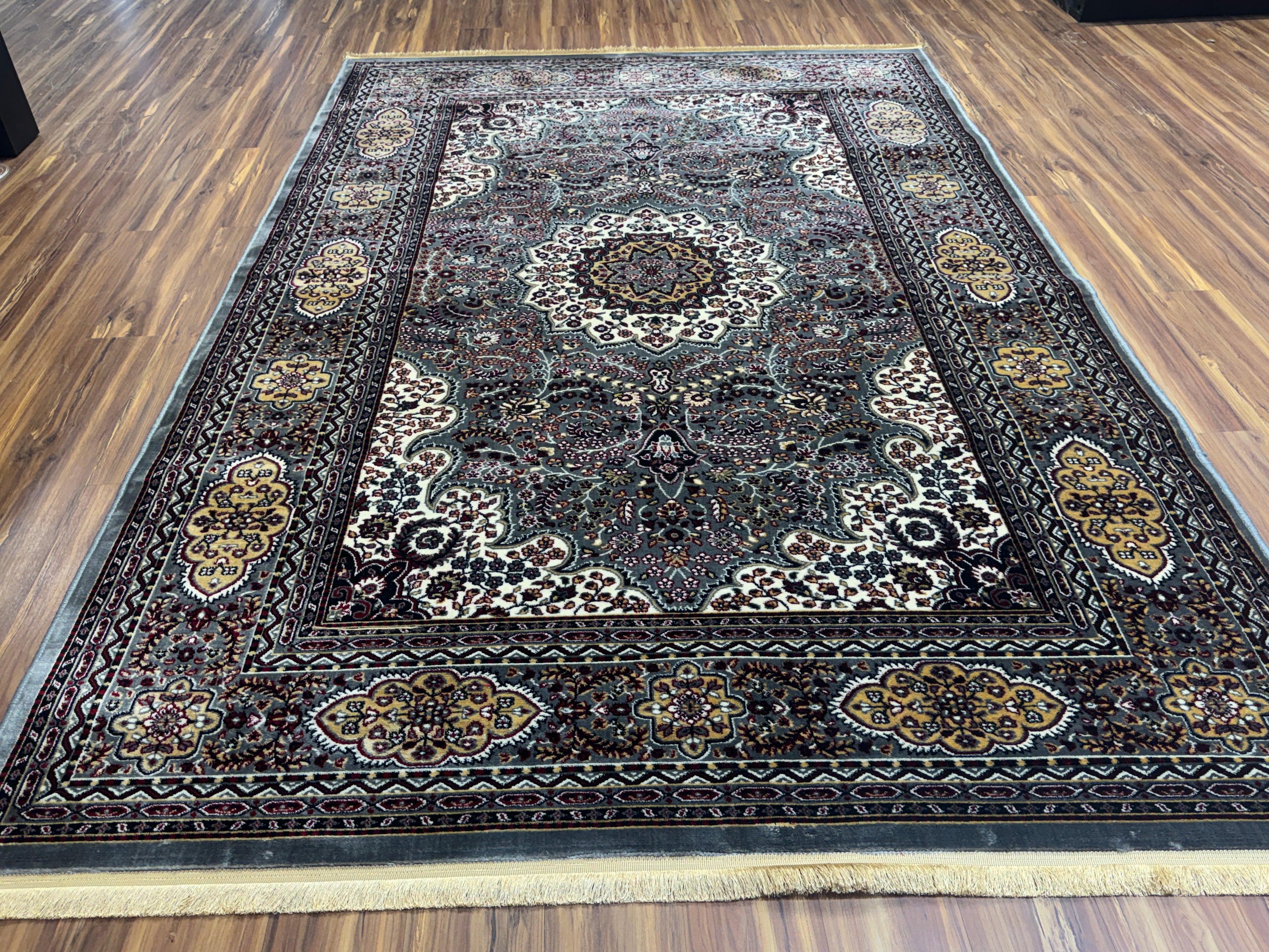 Maira Persian Carpet & Rug 6x9