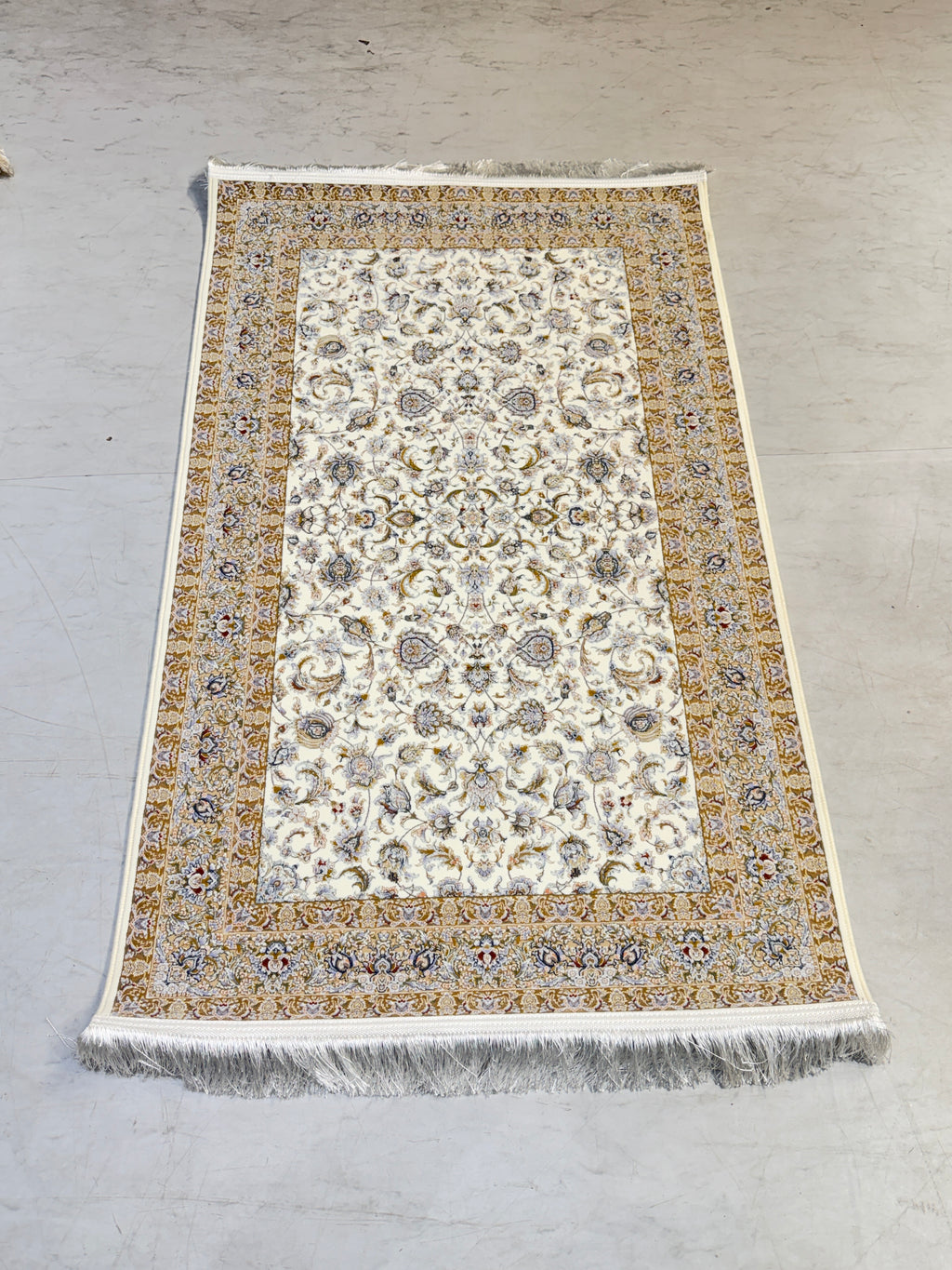 Yasir Iranian Carpet & Rug