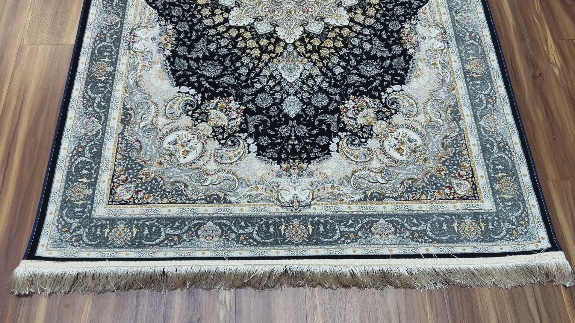 Mahbanoo Iranian Carpet & Rug 4x6