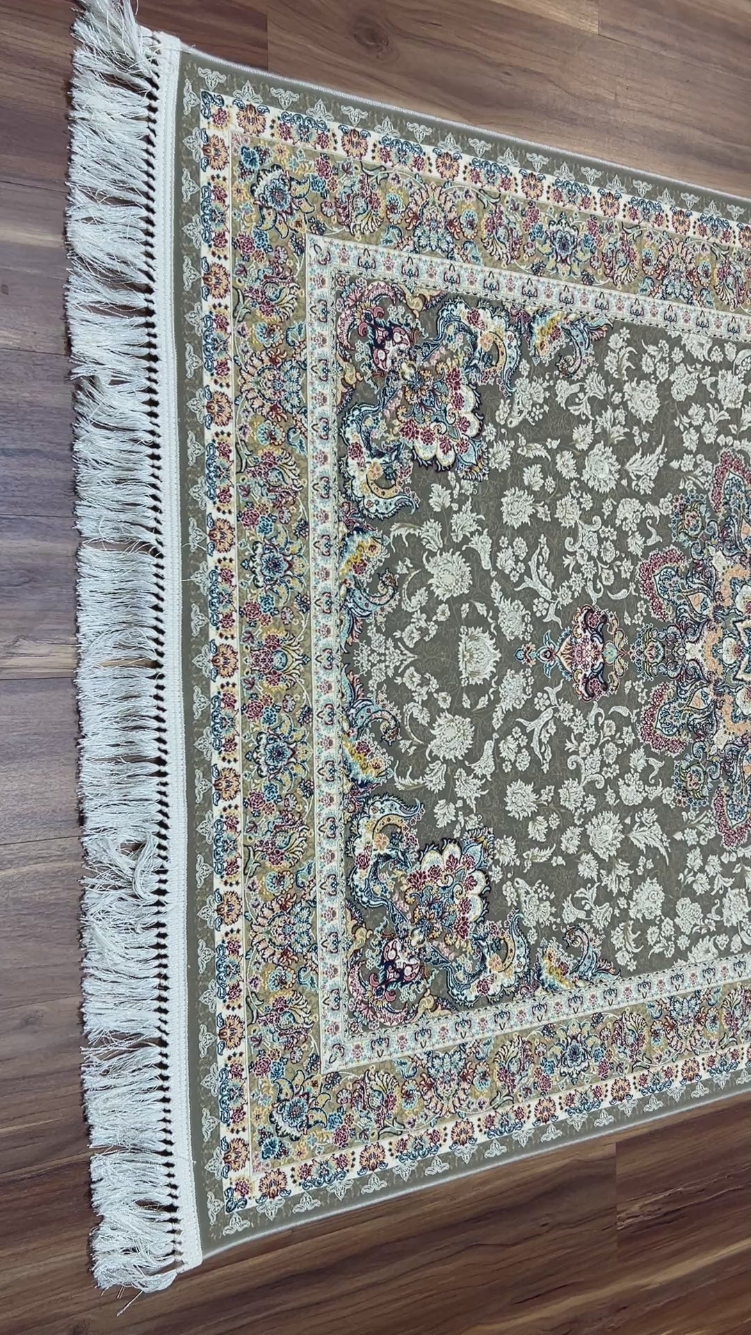 Golshan Iranian Carpet & Rug 4x6