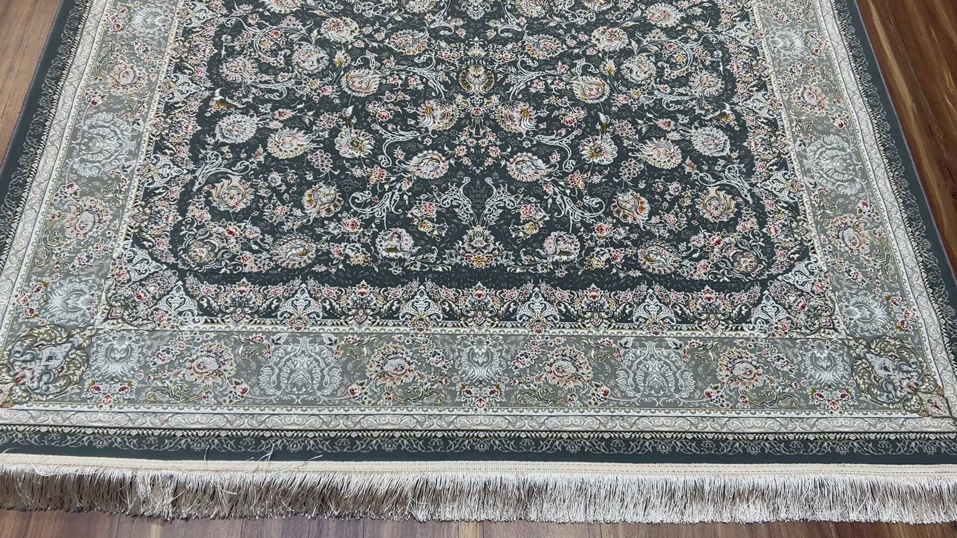 Narges Iranian Carpet & Rug 4x6