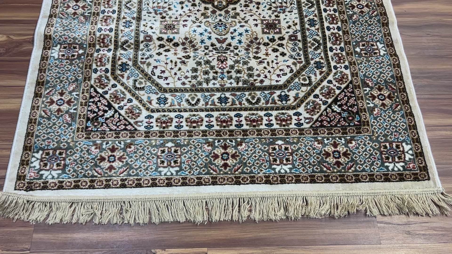 Zarin Persian Carpet & Rug 4x6