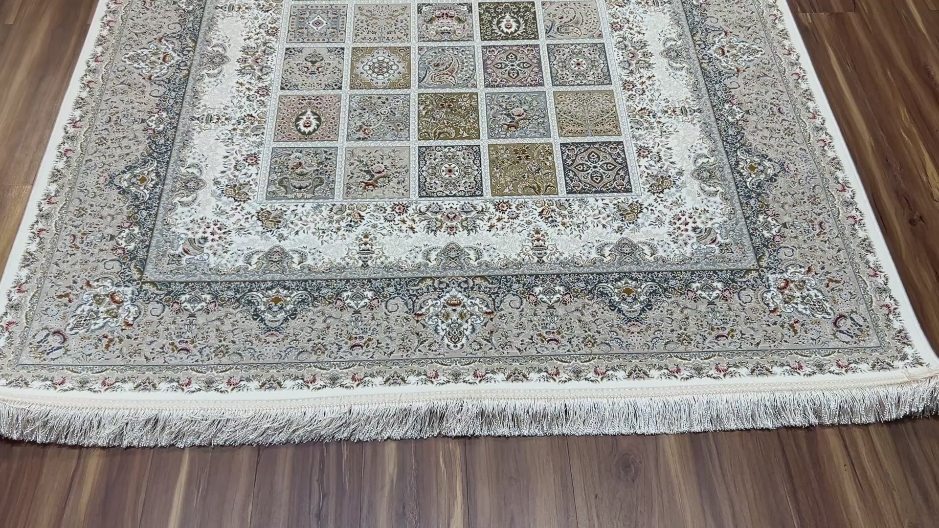 Darius Iranian Carpet & Rug 5x7