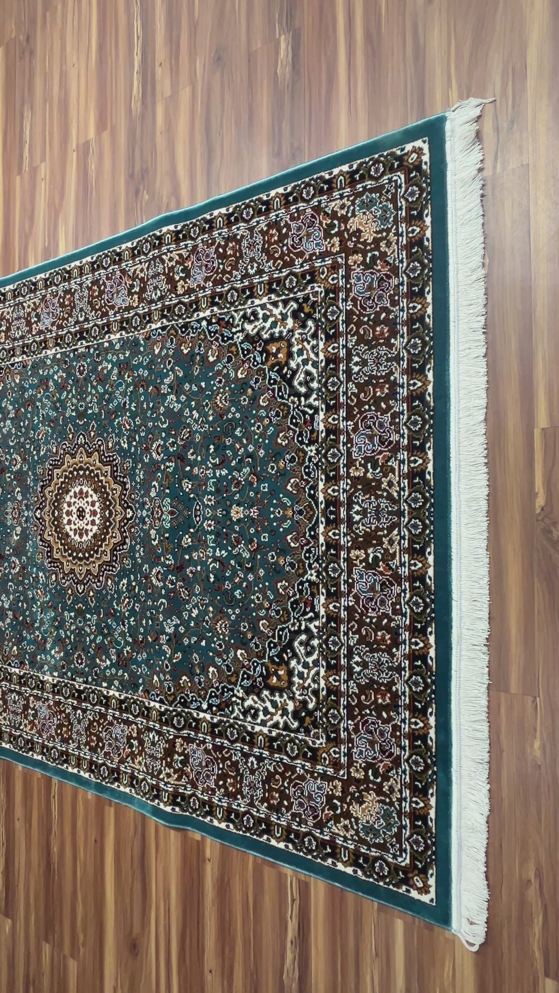 Jahan Persian Carpet & Rug 5x7
