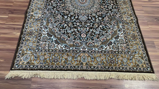 Wahid Persian Carpet & Rug 5x7