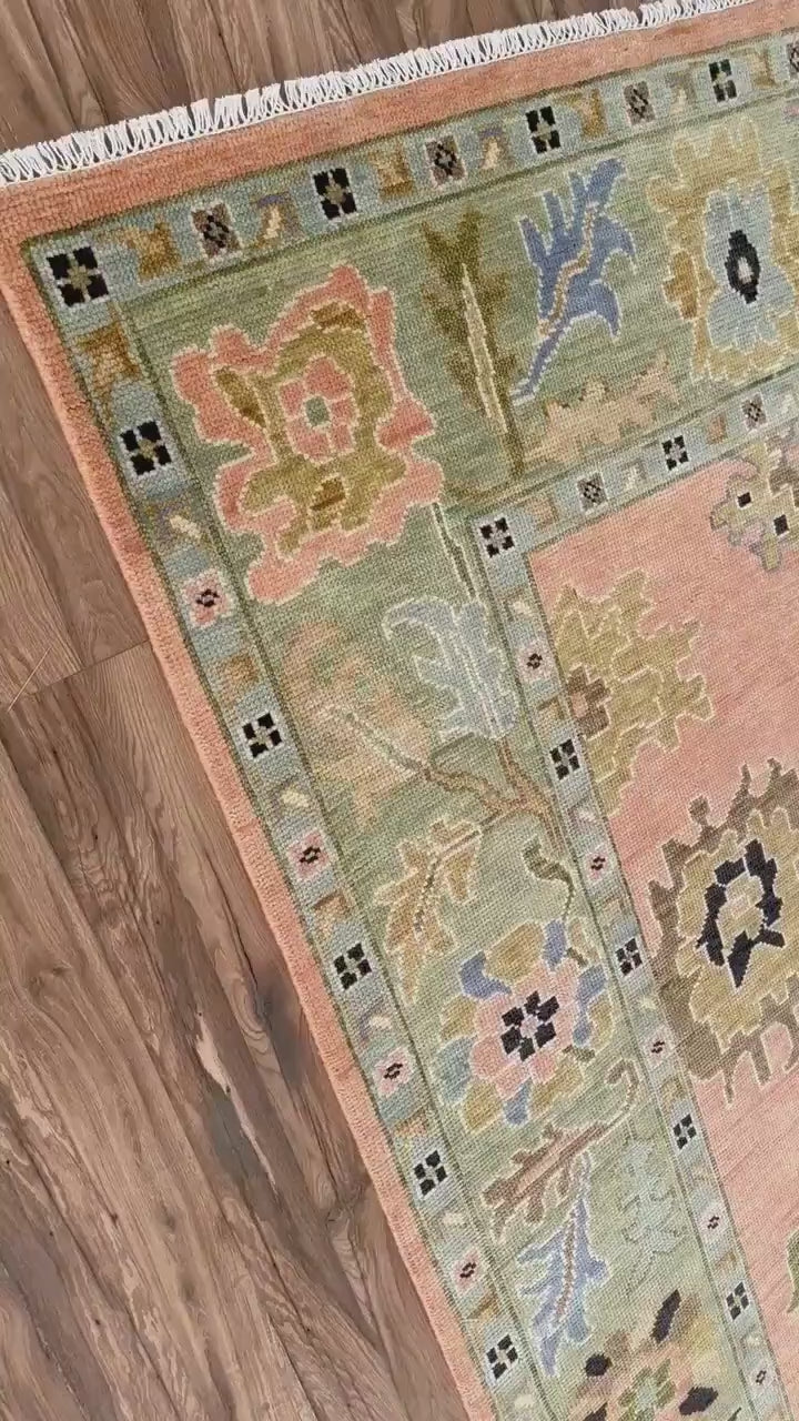 Enthrall Hand Knotted Carpet & Rugs