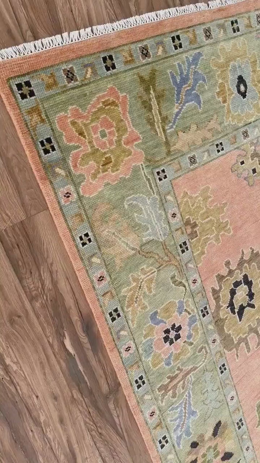Enthrall Hand Knotted Carpet & Rugs