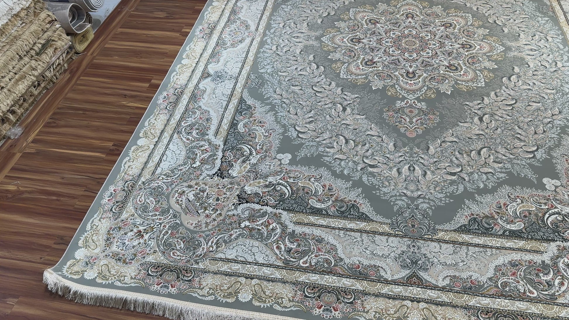 Arash Iranian Carpet & Rug 10x13