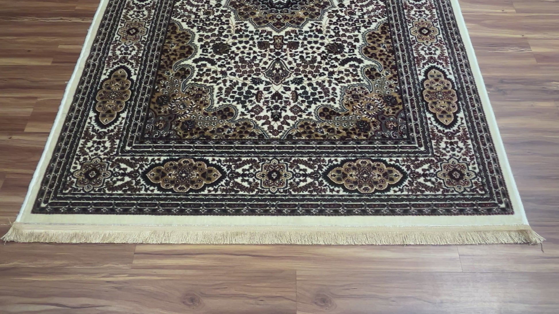 Shahid Persian Carpet & Rug 5x7